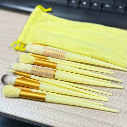 13-piece beauty brushes for smooth makeup application
